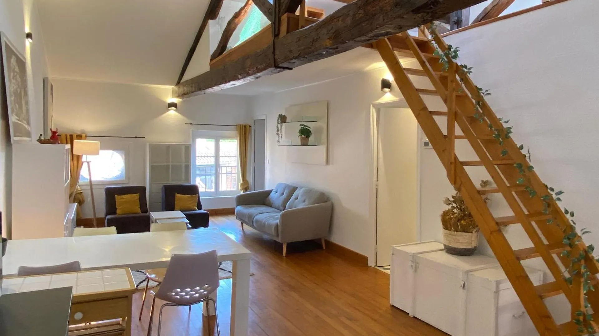 Ferienwohnung L'Empeyral - Hypercentre - Mezzanine Albi 0*,  Frankreich